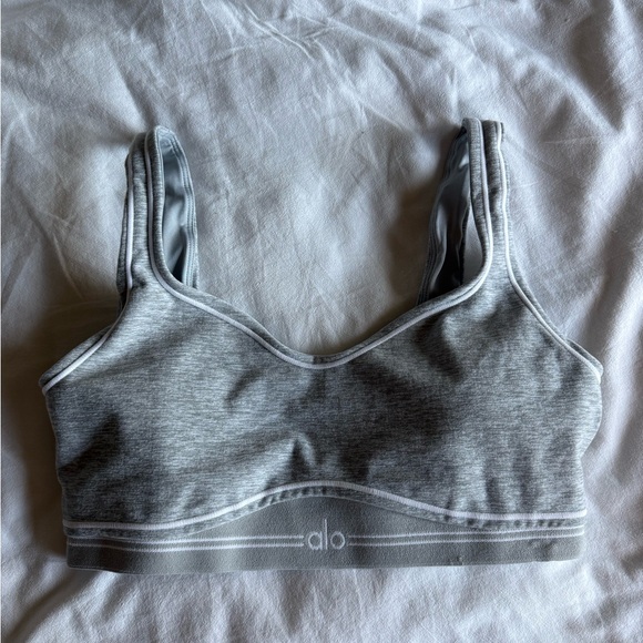 ALO Yoga Other - ALO Yoga Women's Gray Sports Bra